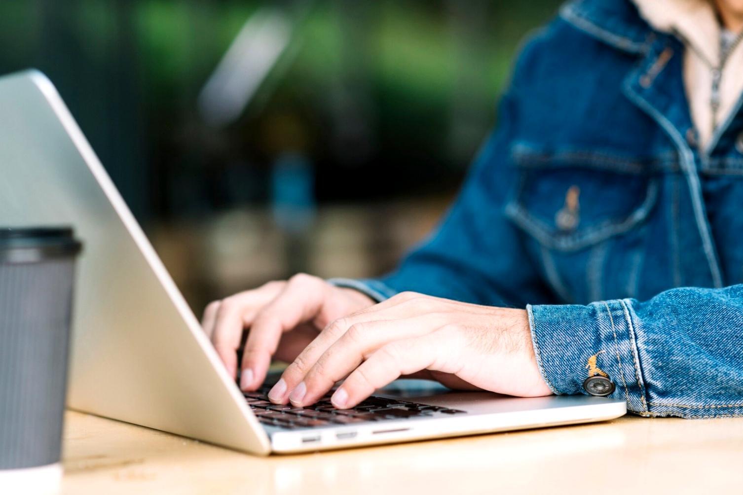 Esempio di sviluppo giochi mobile AR in corso